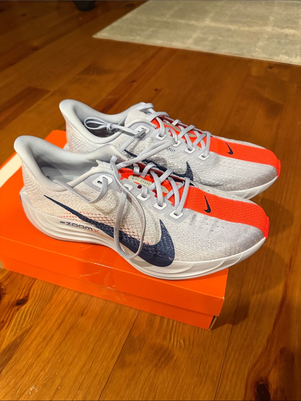 Nike women’s  Light blue & red  Sneakers with Navy Swoosh